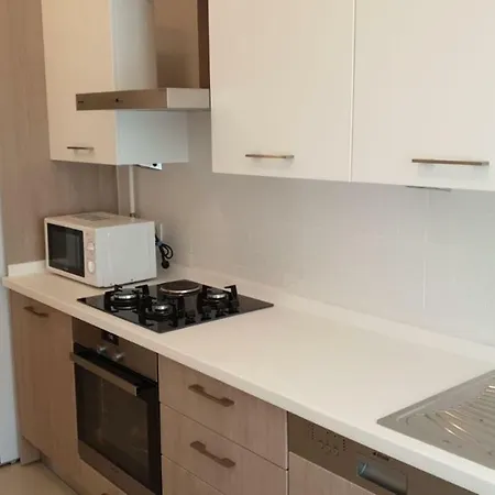 Modern, 92 Apartment *