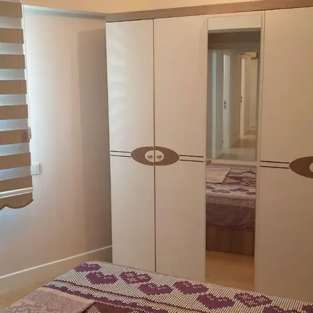 Apartment Modern, 92 *