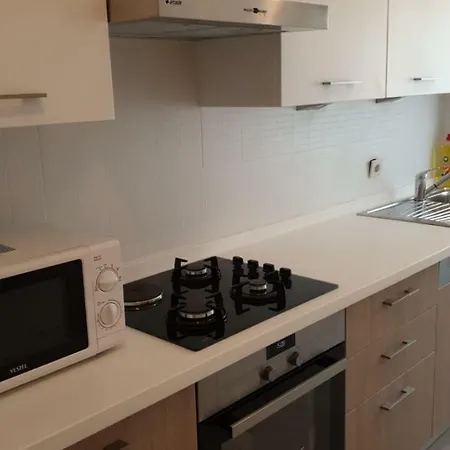 Modern, 92 Apartment *